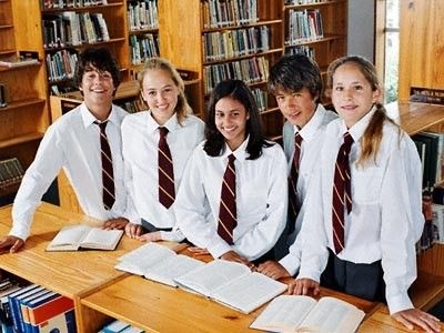 Base de datos de Colegios privados en España