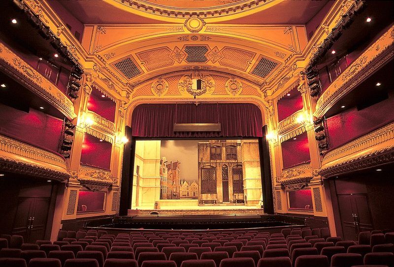 Base de datos de Teatros en Granada