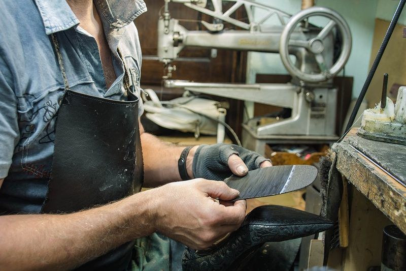 Base de datos de Empresas de Reparación de calzado en Asturias